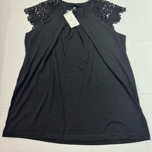 Elegant Black Lace Sleeve Women's Top